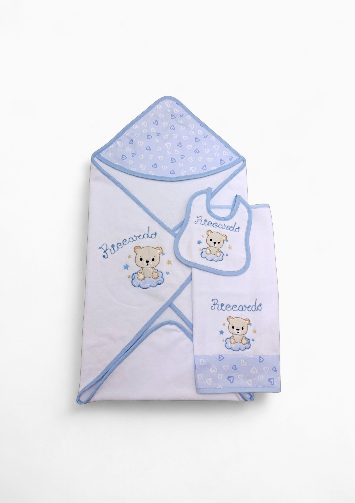 Tris nascita in 100% cotone, set regalo con accappatoio, asciugamano e bavaglino coordinati, con ricamo. Ideale per il corredo del neonato.
